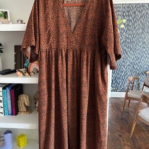 Mittoshop Leopard Print V-Neck Dress